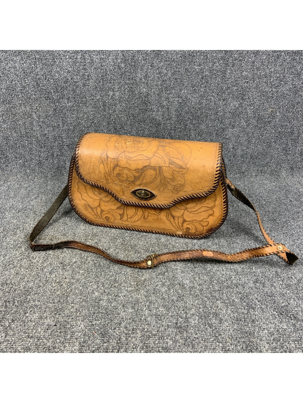 Vintage Tan Brown Tooled Leather Crossbody Saddle Bag Roses Floral Purse